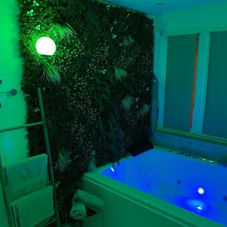 L'Extasia Appartement,Spa Jacuzzi Гренобъл Екстериор снимка